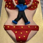 San-Francisco-California-Bachelor-Hanging-On-For-Dear-Life-Female-Torso-Cake