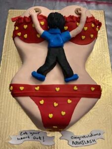San-Francisco-California-Bachelor-Hanging-On-For-Dear-Life-Female-Torso-Cake